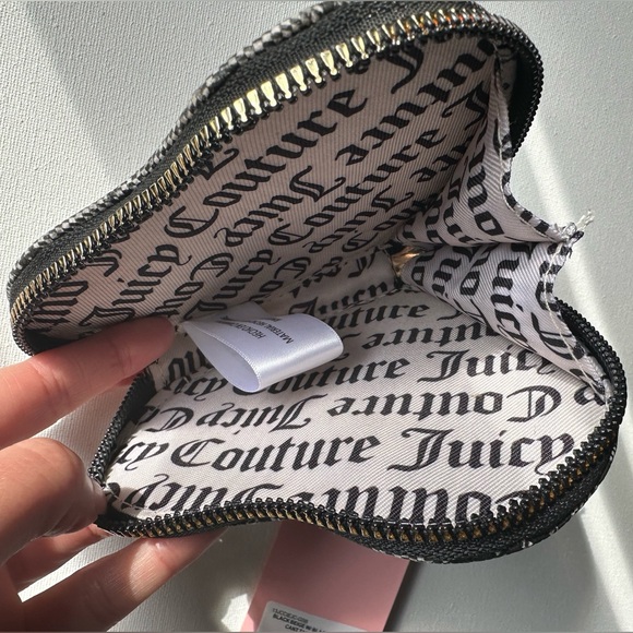 Juicy Couture NWT coin wristletst - Picture 5 of 6